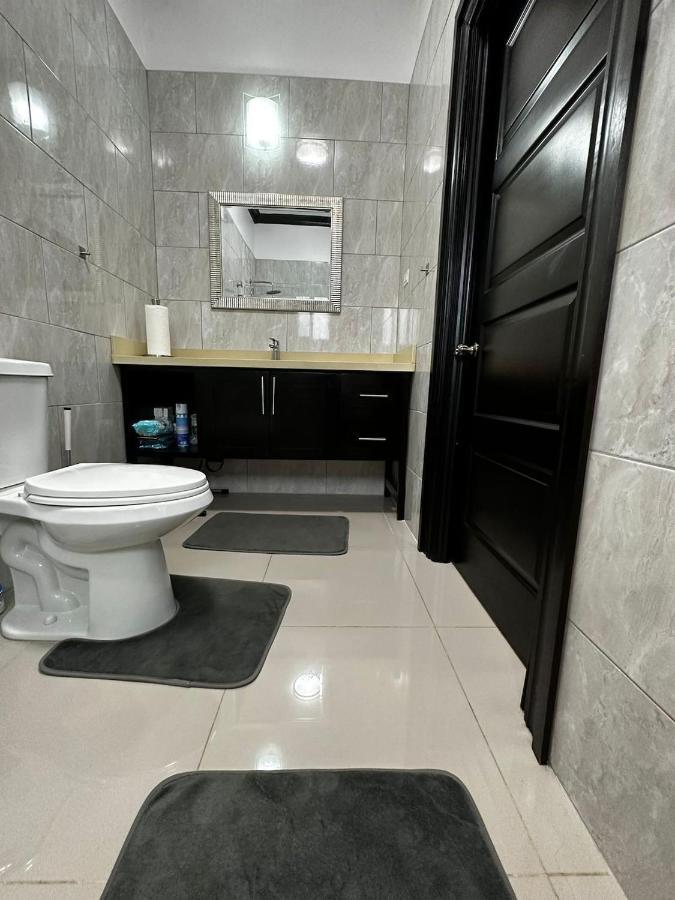 Brand New Pool Manor Park With Wifi Centrally-Located Kingston Exteriér fotografie