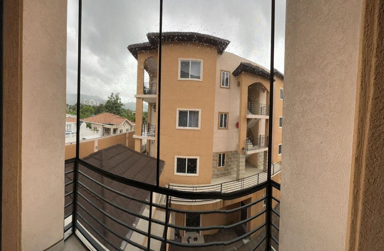 Brand New Pool Manor Park With Wifi Centrally-Located Kingston Exteriér fotografie
