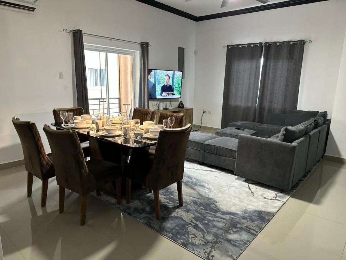Brand New Pool Manor Park With Wifi Centrally-Located Kingston Exteriér fotografie